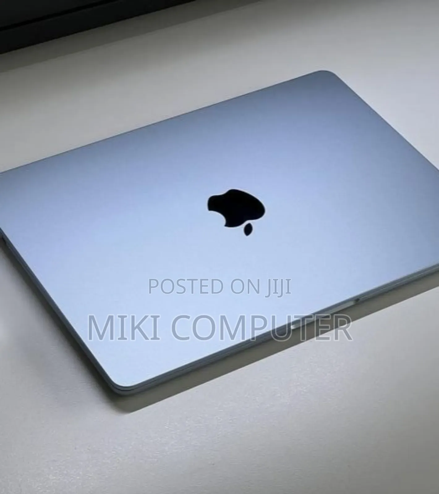 New Laptop Apple MacBook Air 2025 M4 13-inch 16GB Intel SSD 256GB