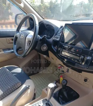 Toyota Hilux 2014 Black
