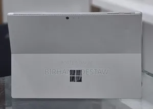 New Laptop Microsoft Surface Pro 4 8GB Intel Core i5 SSD 256GB