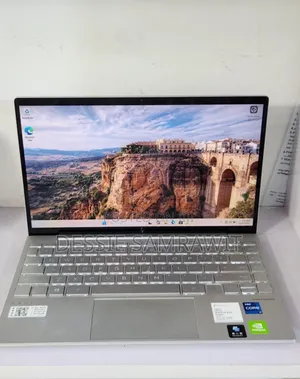 New Laptop HP Envy x360 16GB Intel Core i7 SSD 1T