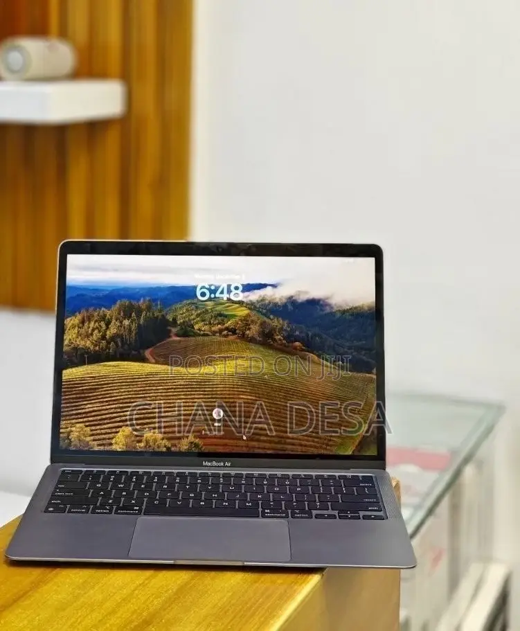 New Laptop Apple MacBook Air 2020 M1 8GB Apple M1 SSD 256GB