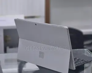 New Laptop Microsoft Surface Pro 4 8GB Intel Core i5 SSD 256GB