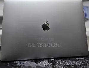 New Laptop Apple MacBook Pro 2019 16GB Intel Core i7 SSD 256GB