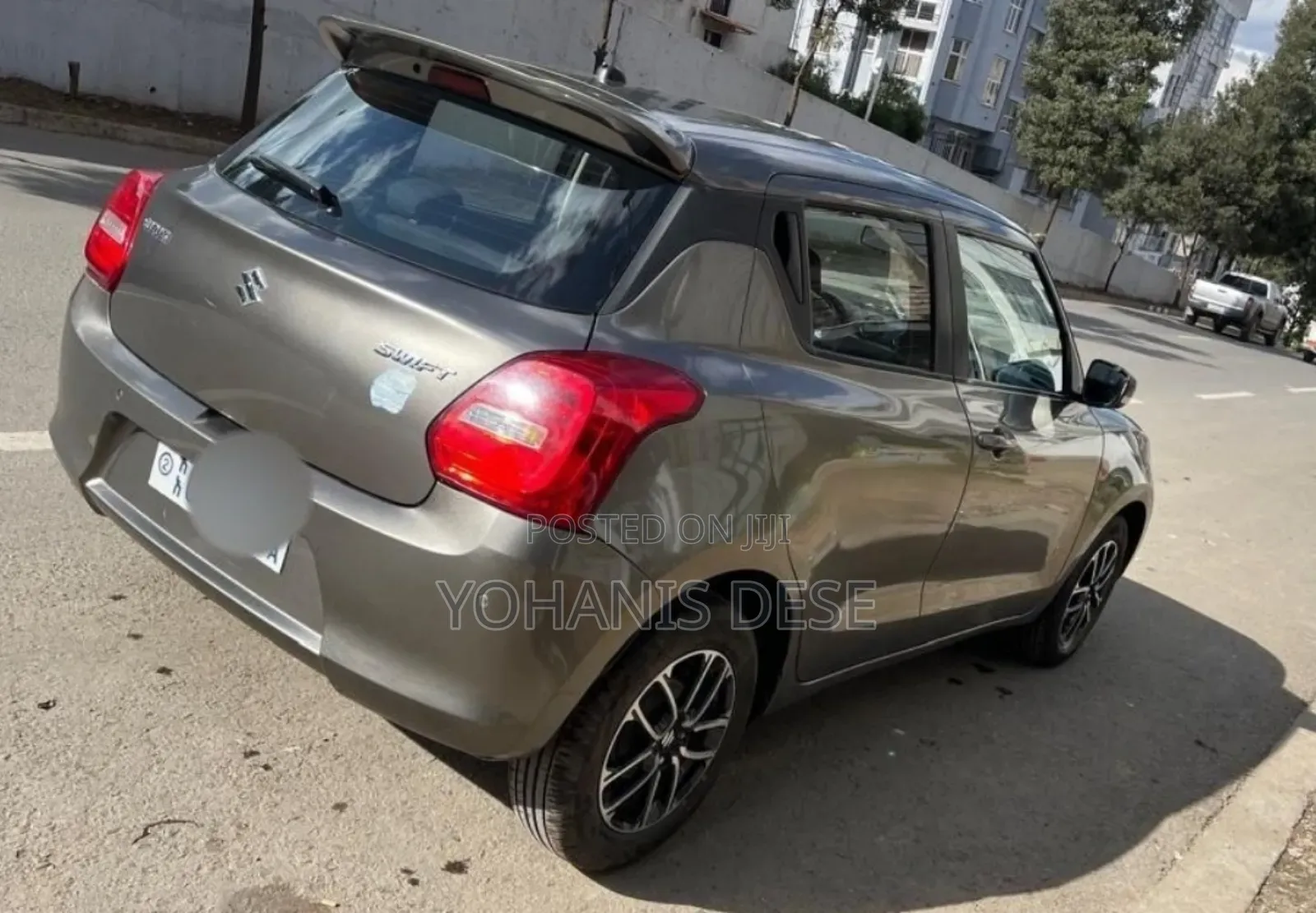 Suzuki Swift 2022 Gray