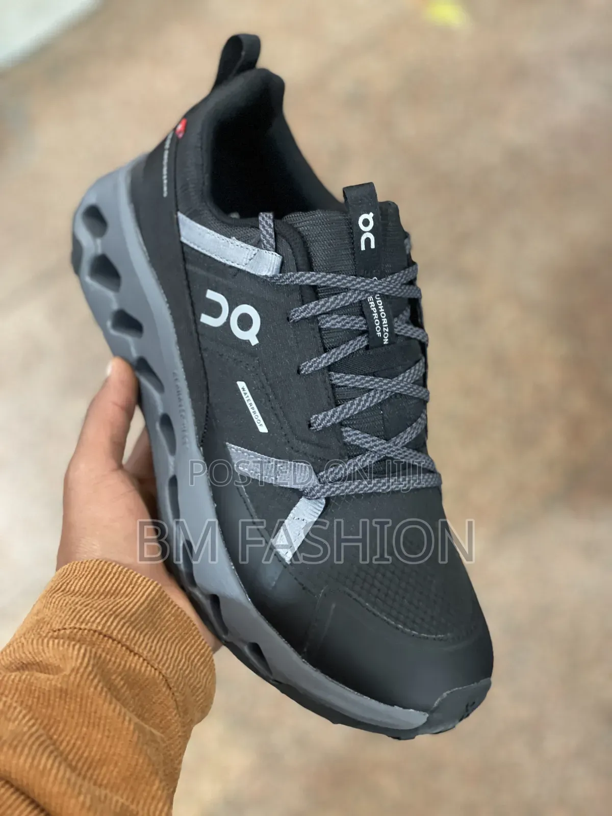 In Cloudsurfer Waterproof: Stealth Edition