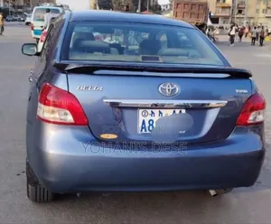 Toyota Belta 2008 Blue