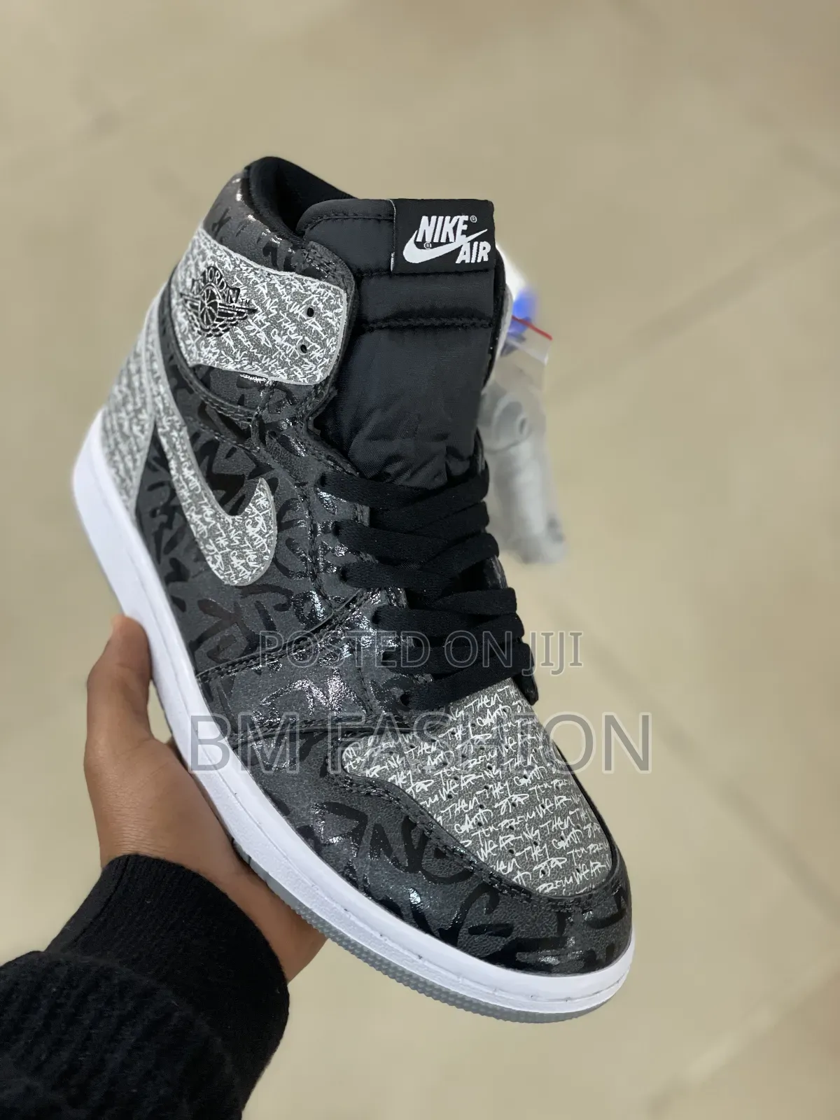 Air Jordan 1 Retro High Og "Rebellionaire"