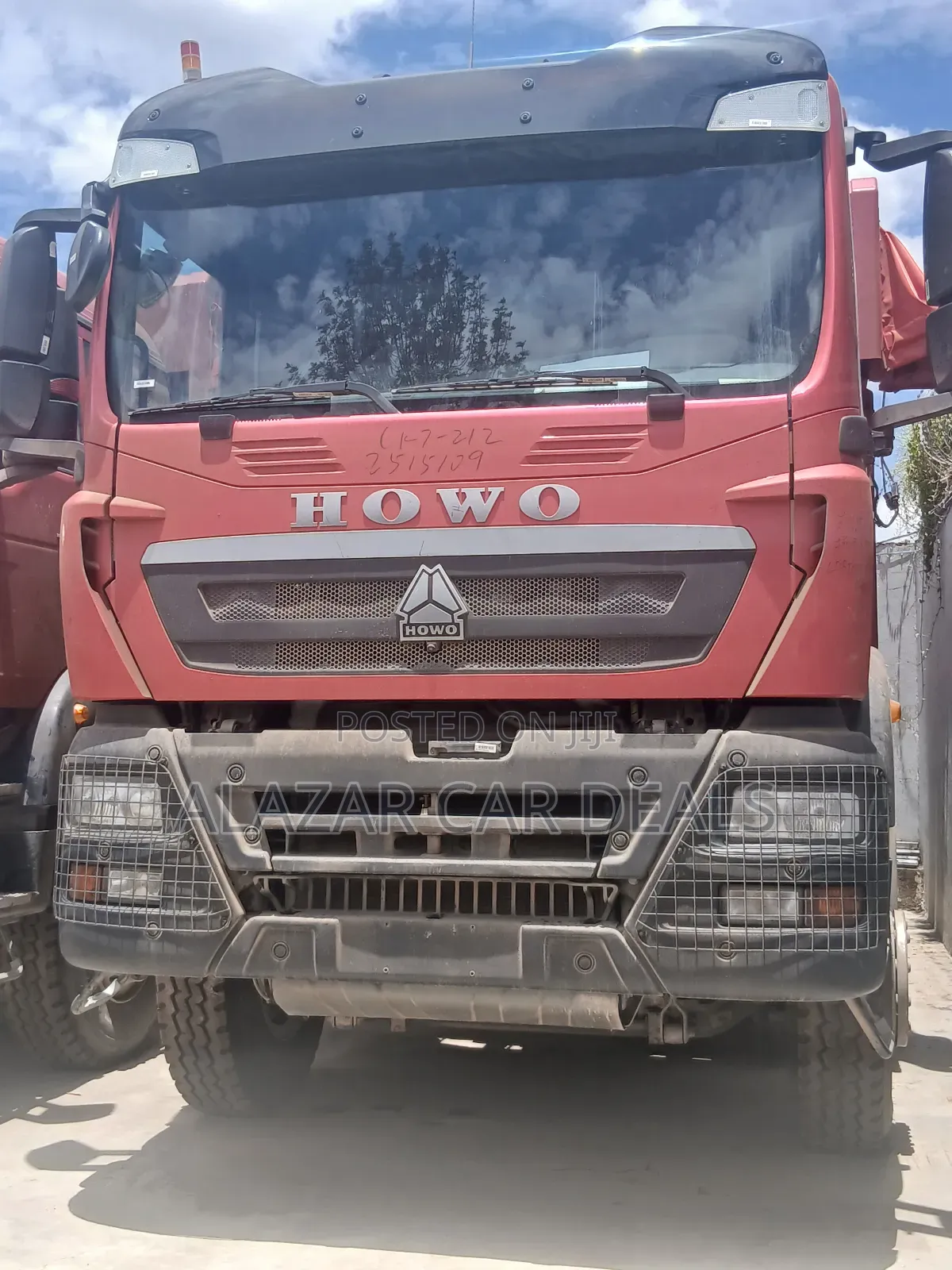 New Sinotruk Howo 2025 Red