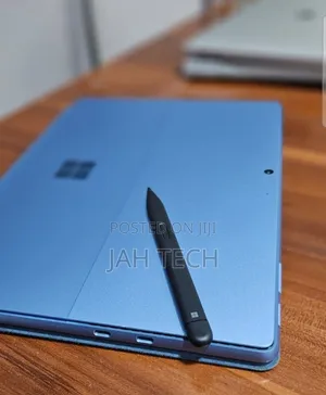 New Microsoft Surface Pro 11th Edition, a Copilot+ PC 16GB SSD 512GB