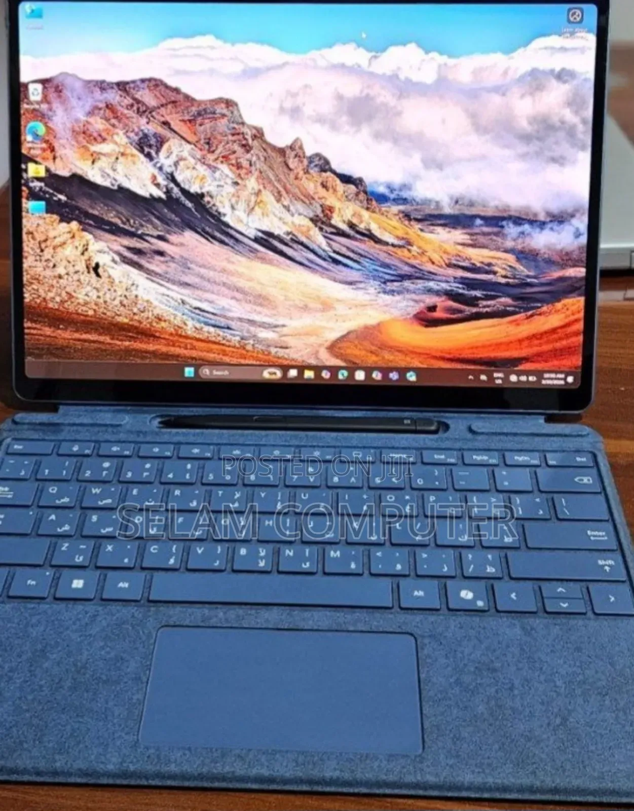 New Microsoft Surface Pro 11th Edition, a Copilot+ PC 16GB SSD 512GB