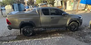 Toyota Hilux 2021 Beige