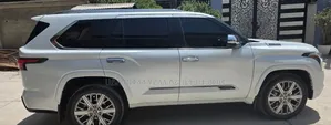Toyota Sequoia 2024 White