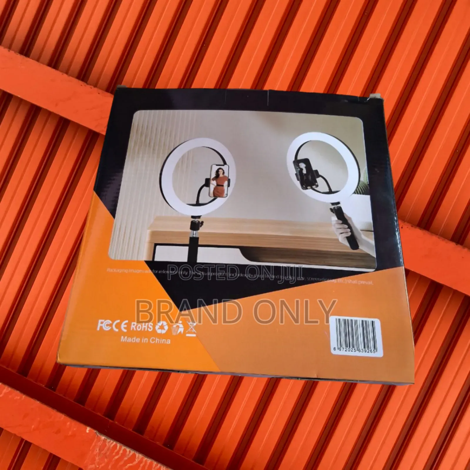 Vlogger Essential: LJJ-26 10-Inch 3-Color Ring Light