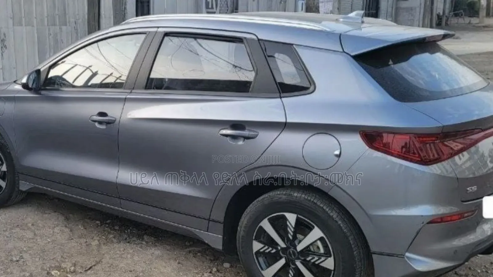 BYD E2 43 kWh 94 hp FWD 2025 Gray
