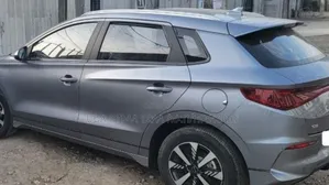 BYD E2 43 kWh 94 hp FWD 2025 Gray