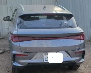 BYD E2 43 kWh 94 hp FWD 2025 Gray
