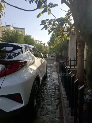 Toyota C-HR LE 2021 Ivory