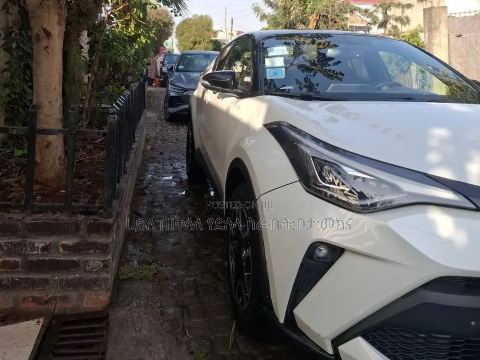 Toyota C-HR LE 2021 Ivory