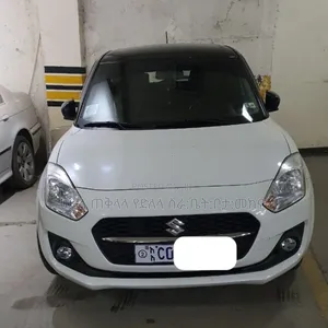 Suzuki Swift 2022 White