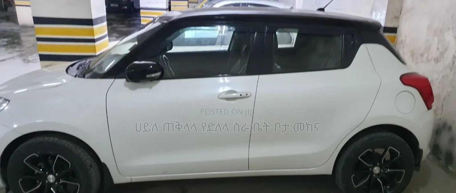 Suzuki Swift 2022 White