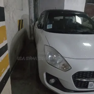 Suzuki Swift 2022 White