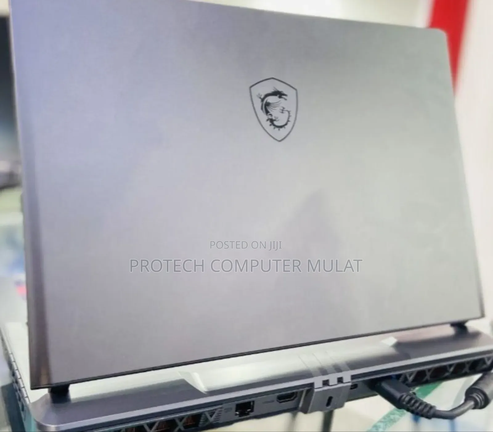 New Laptop MSI Raider GE68HX 13VI-202US 32GB Intel Core i9 SSD 1T