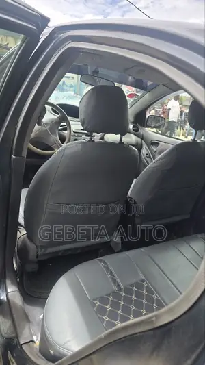 Toyota Platz 2001