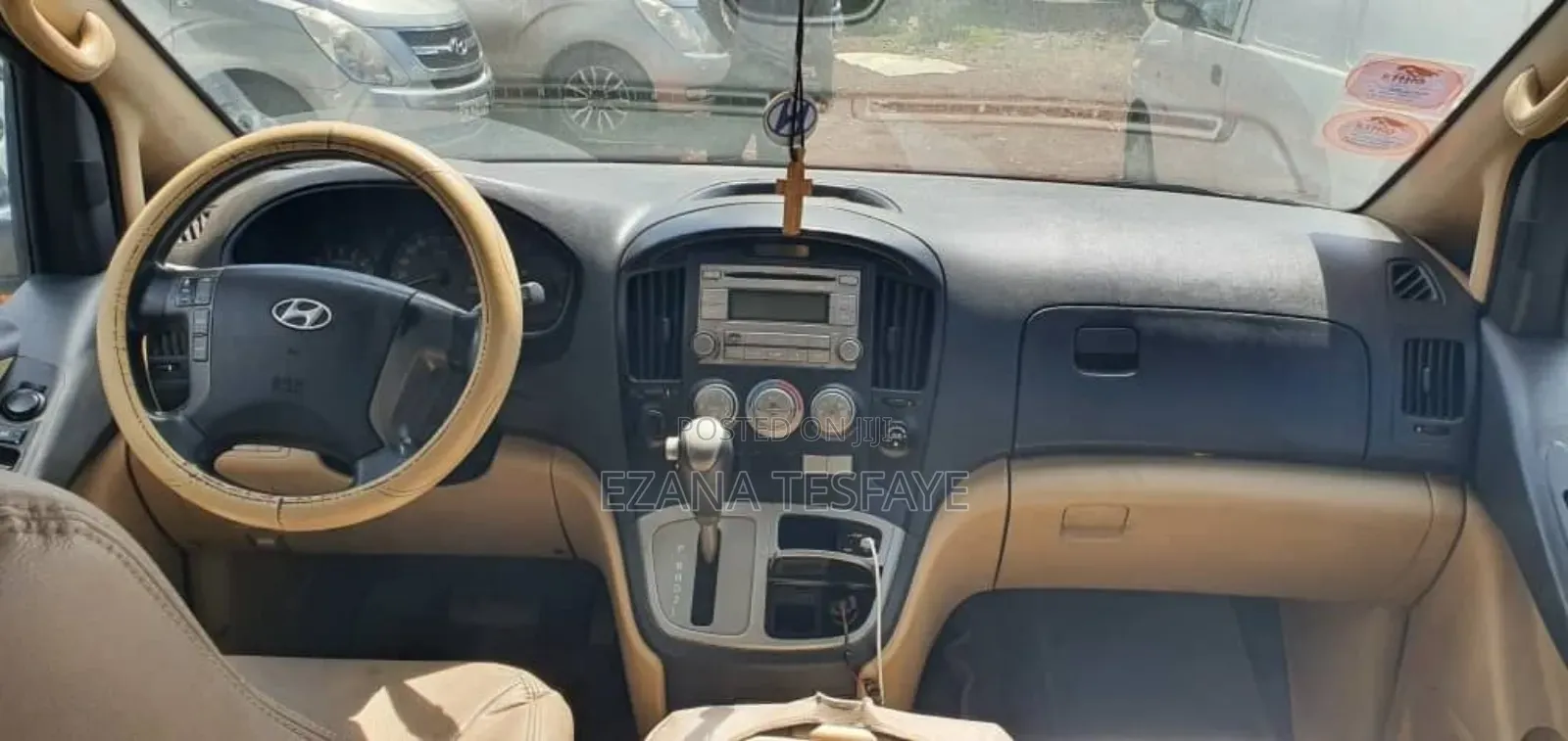 Hyundai H1 2014 Ivory
