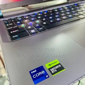 New Laptop MSI Raider GE78 32GB Intel Core i9 SSD 1T