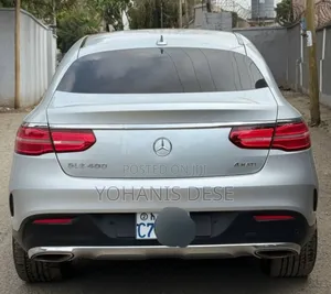 Mercedes-Benz GLE-Class 2016 Gray