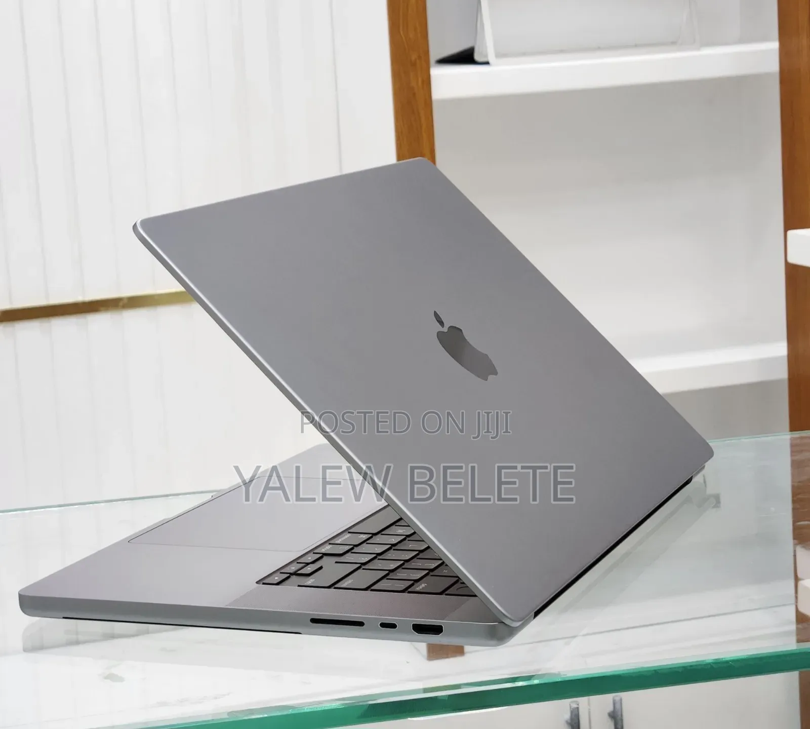 New Laptop Apple MacBook Pro 2021 M1 32GB Apple M1 SSD 512GB