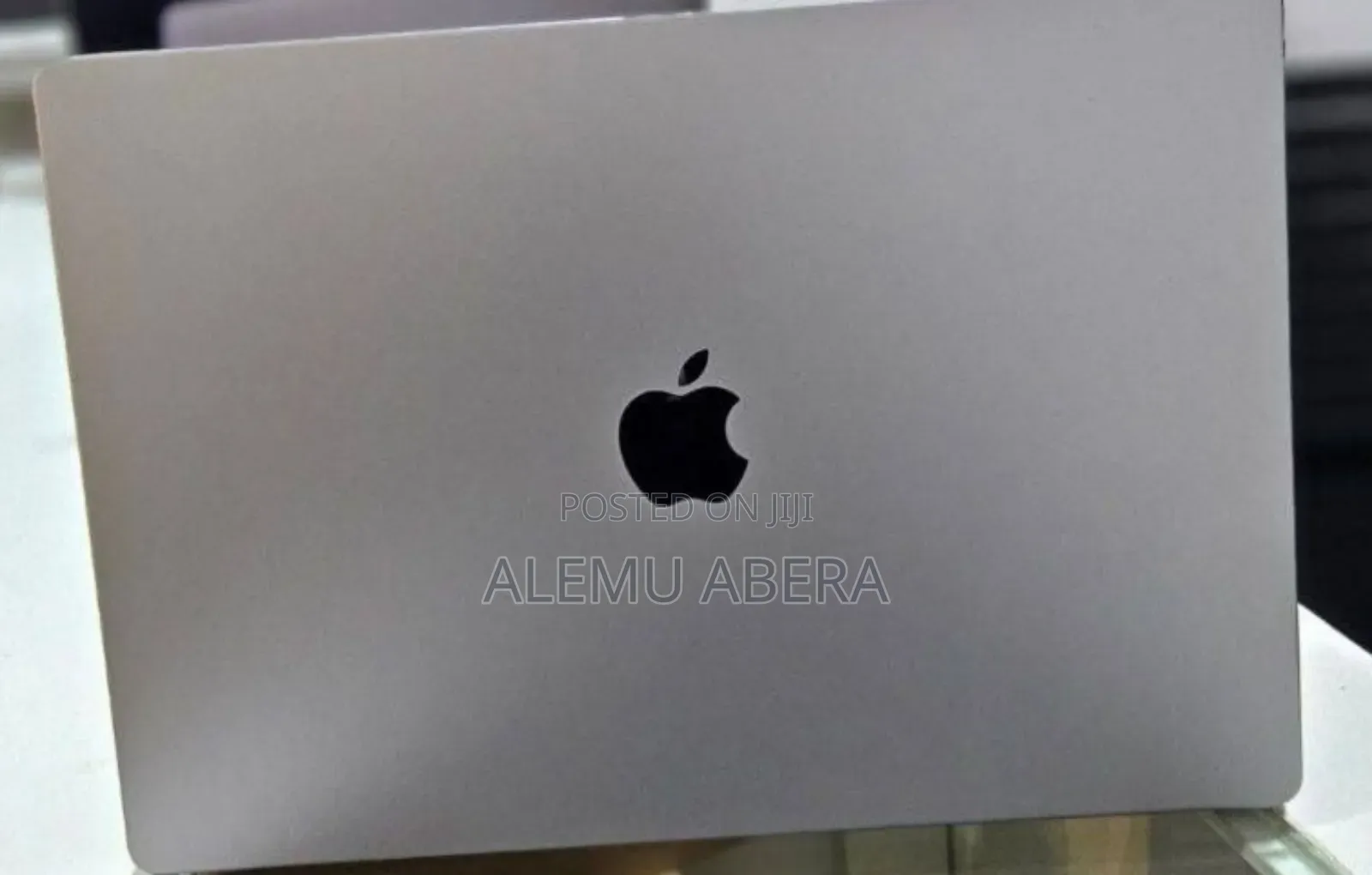 New Laptop Apple MacBook Pro M1 32GB Apple M1 Pro SSD 1T