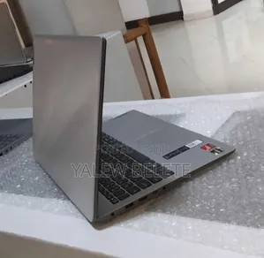 New Laptop Lenovo Ideapad 3 8GB AMD Ryzen 5 SSD 512GB