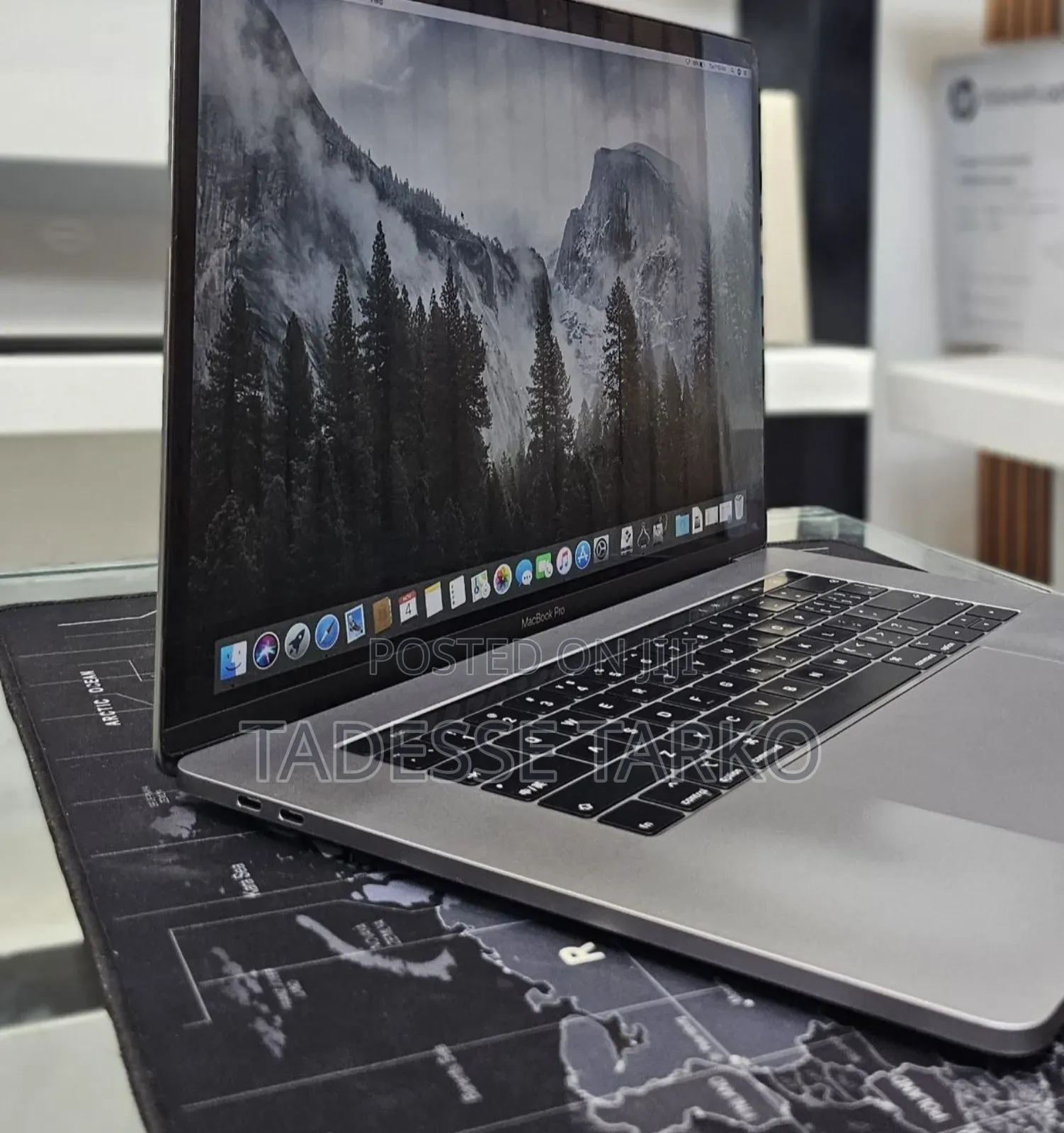 New Laptop Apple MacBook Pro 2019 16GB Intel Core i9 SSD 512GB