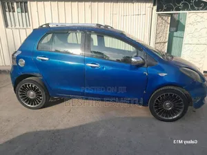 Toyota Yaris 2006 Blue