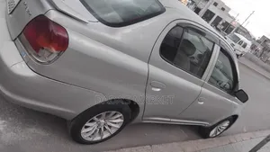 Toyota Platz 2005 Silver
