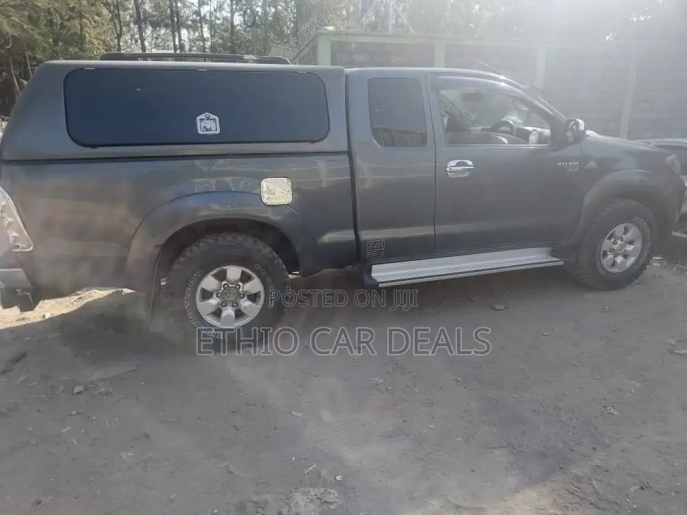 Toyota Hilux 2008 Black