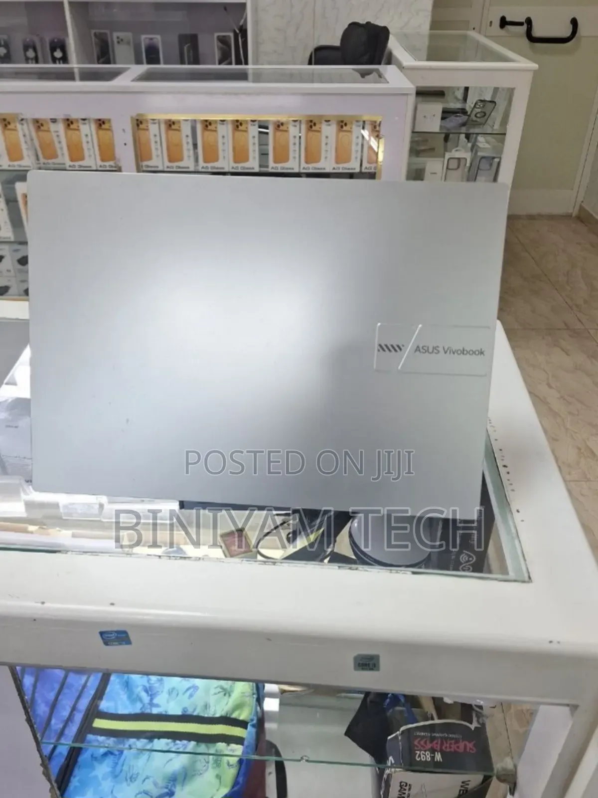New Laptop Asus Vivobook E200HA 8GB Intel Core i3 SSD 256GB