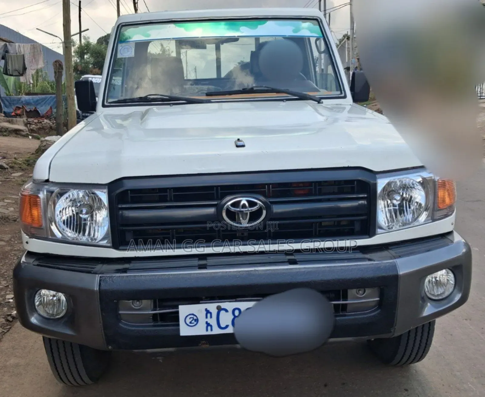 Toyota Land Cruiser 2010 White