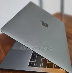 New Laptop Apple MacBook Pro 2019 8GB Intel Core i5 SSD 128GB