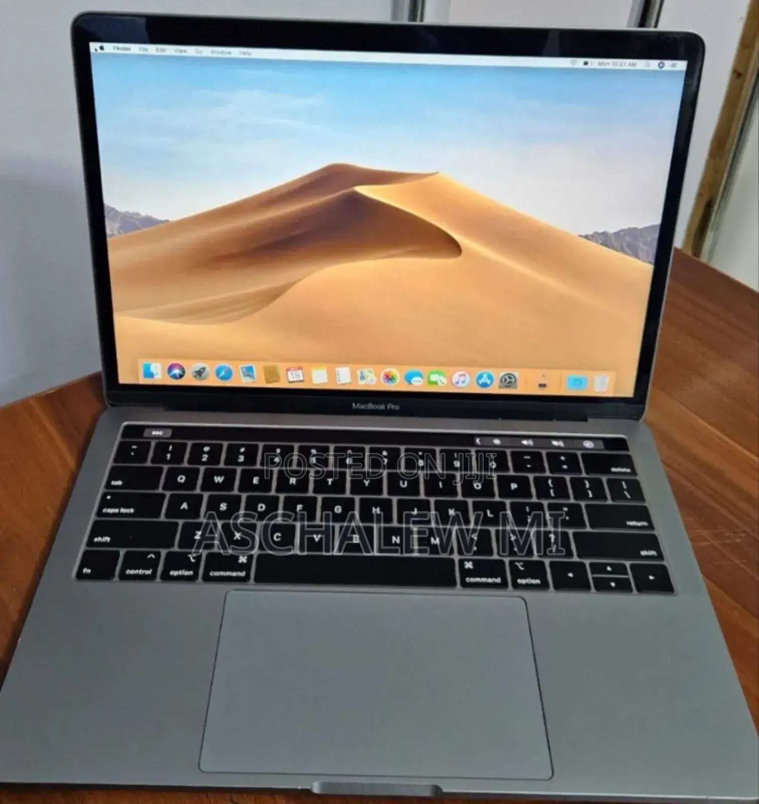 New Laptop Apple MacBook Pro 2019 8GB Intel Core i5 SSD 128GB