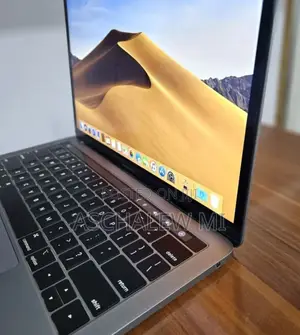 New Laptop Apple MacBook Pro 2019 8GB Intel Core i5 SSD 128GB