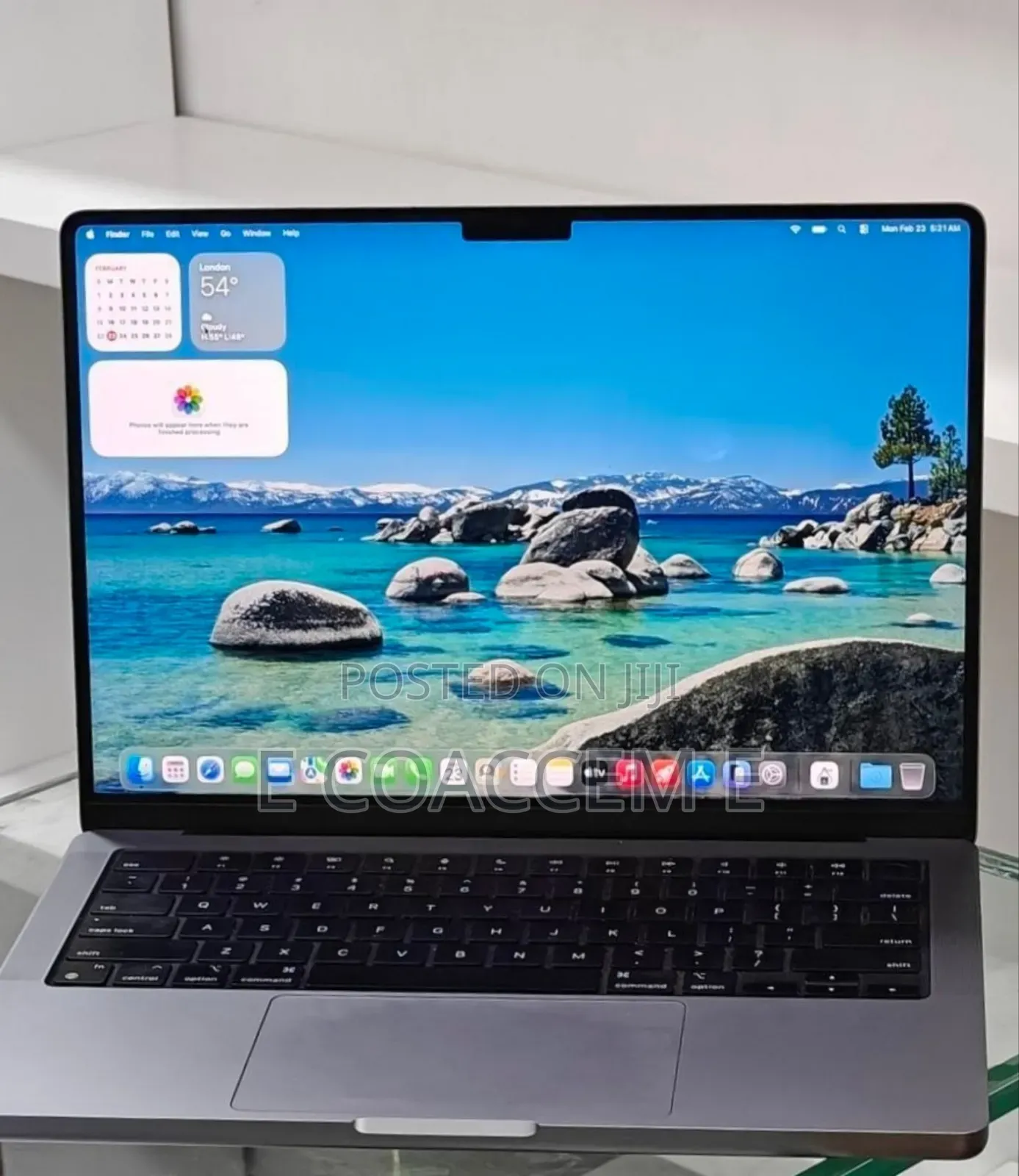 New Laptop Apple MacBook 8GB SSD 512GB