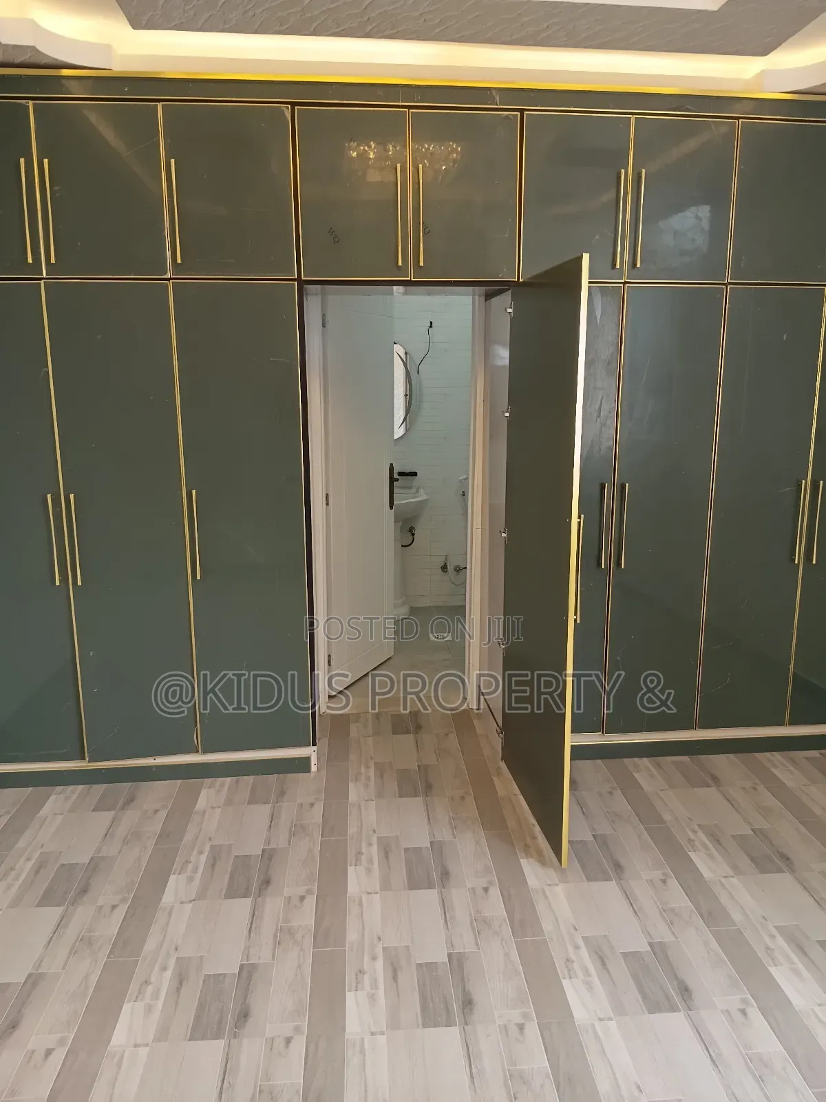 3bdrm Apartment in Varenero, Nifas Silk-Lafto for rent