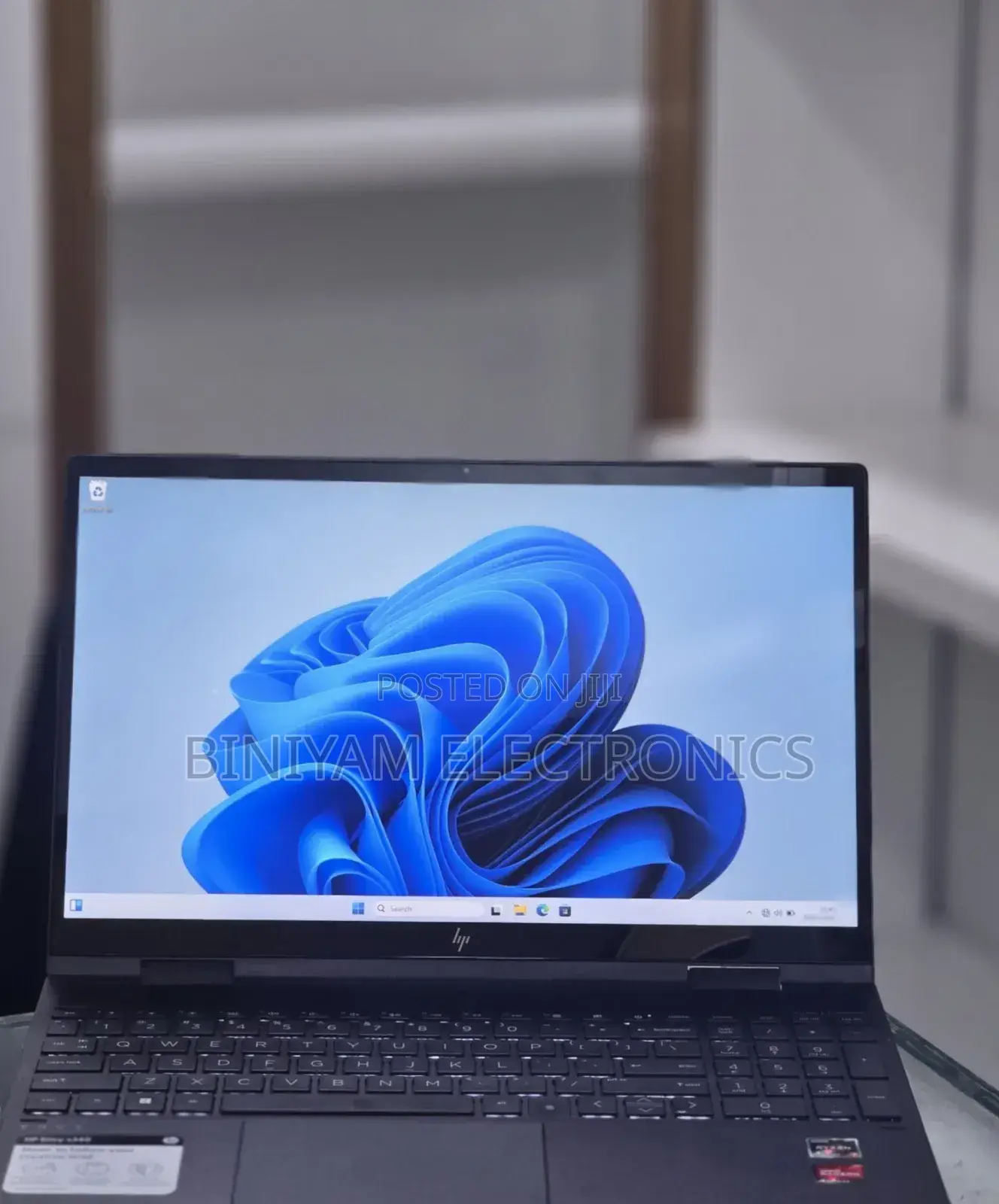 New Laptop HP Envy x360 16GB AMD Ryzen 7 SSD 512GB