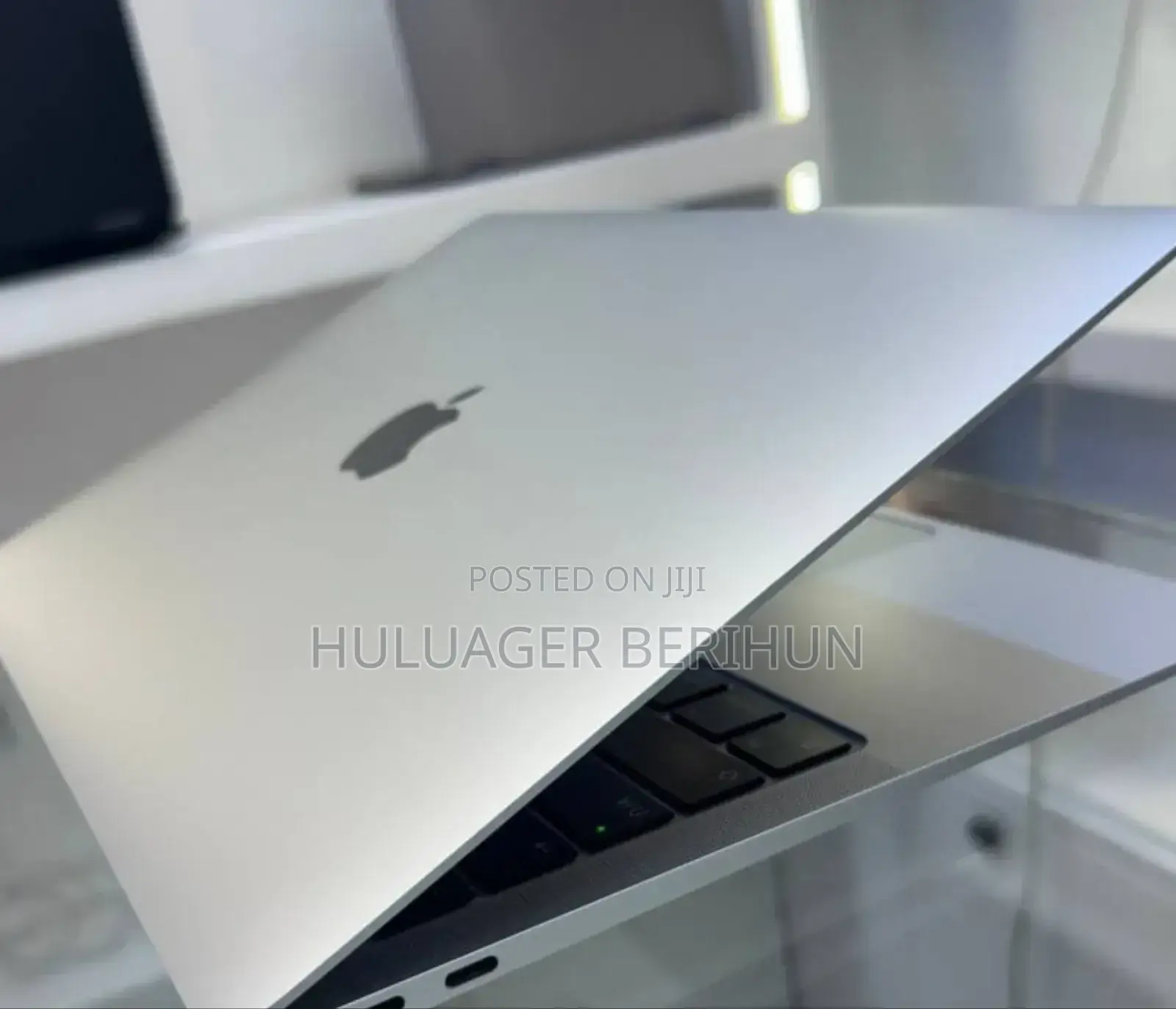 New Laptop Apple MacBook Air 2020 M1 16GB Apple M1 SSD 256GB