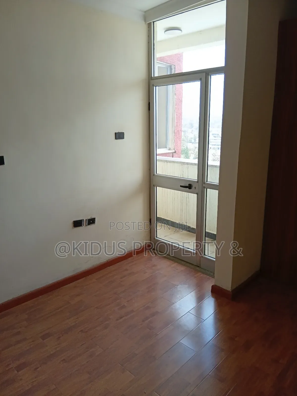 3bdrm Apartment in German, Nifas Silk-Lafto for rent