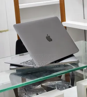 New Laptop Apple MacBook 8GB Apple M1 SSD 256GB