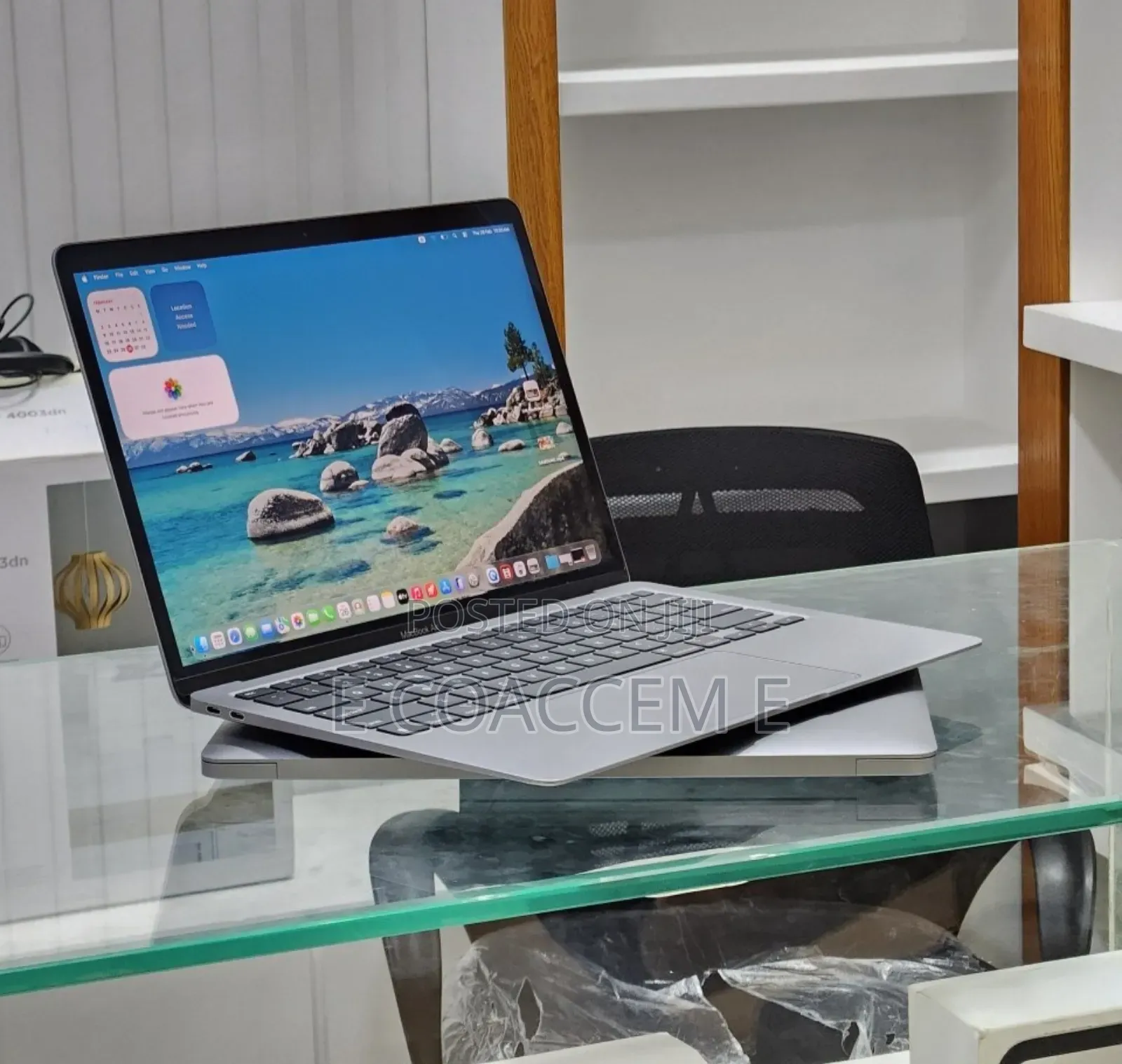 New Laptop Apple MacBook 8GB Apple M1 SSD 256GB