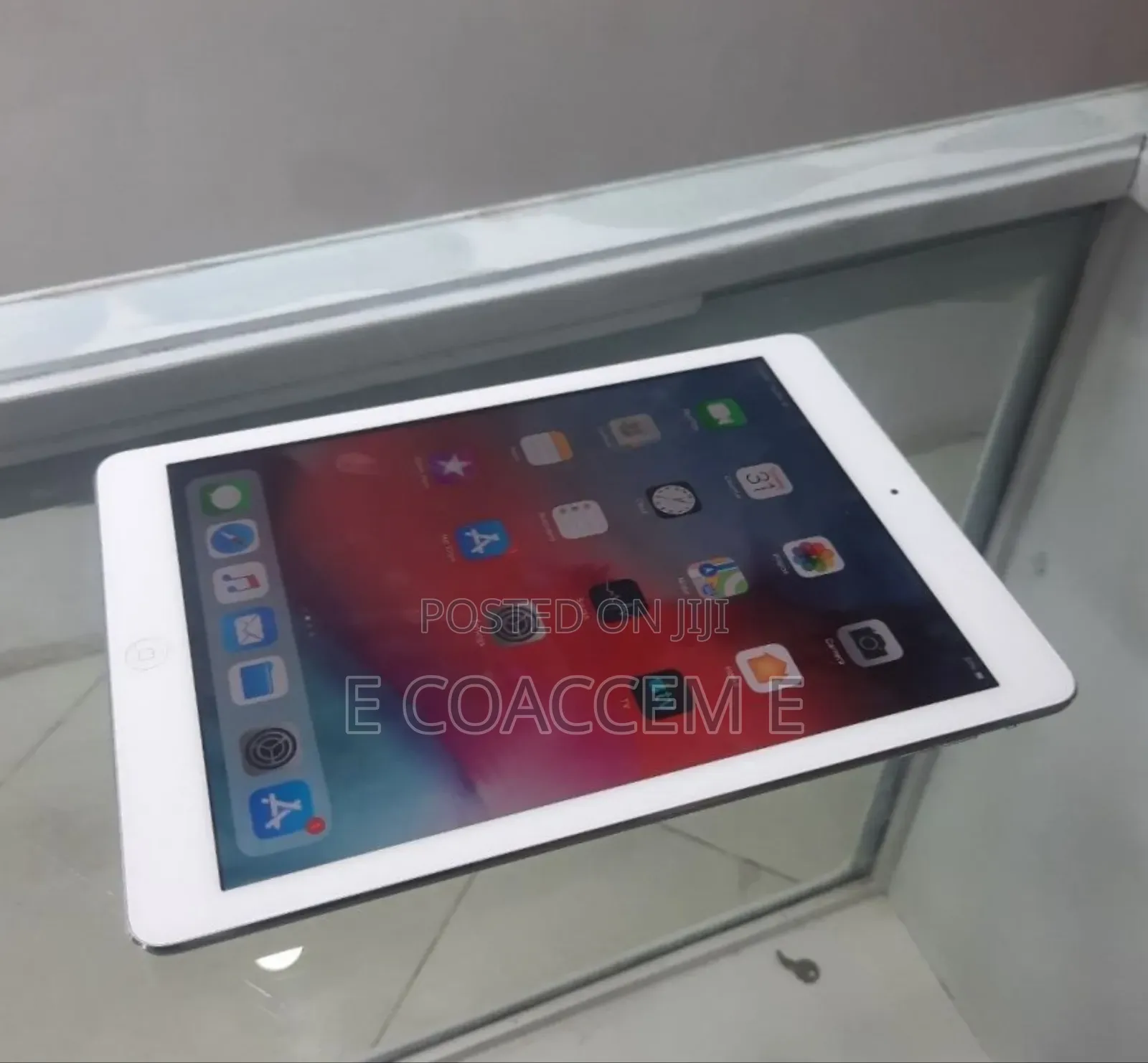 New Apple iPad Air 64 GB Silver